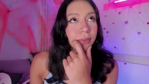 Snapshot of emmaclark_1 chatting on 10-27-25, 09:08 emmaclark_1 online show from 10-27-25, 09:08