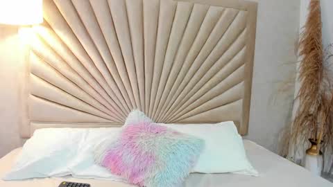 Snapshot of emmaduff_ chatting on 02-25-25, 10:37 online show from 02-25-25, 10:37