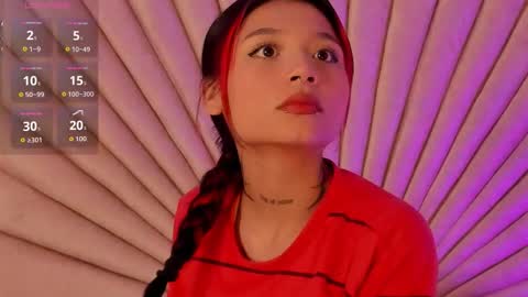 Snapshot of emmaduff_ chatting on 10-06-25, 11:29 online show from 10-06-25, 11:29