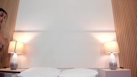 emmaespencer  online show from 03-14-26, 11:15