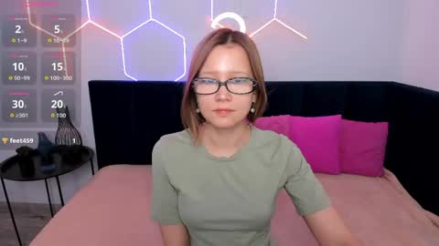 Emma 3 online show from 05-06-26, 01:47
