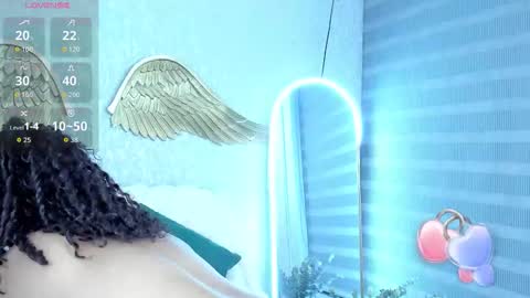 Snapshot of emmaferrary chatting on 11-17-25, 11:32 Emma Ferrary online show from 11-17-25, 11:32