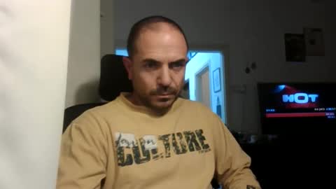 Snapshot of emmagold123 chatting on 01-13-26, 07:41 Ariel online show from 01-13-26, 07:41