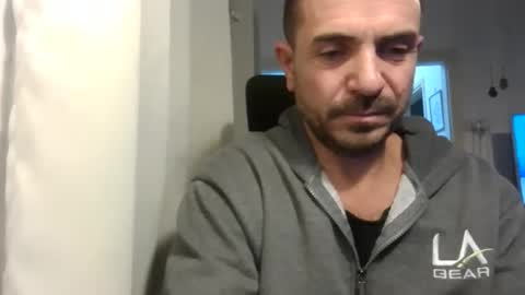 Snapshot of emmagold123 chatting on 01-14-26, 10:14 Ariel online show from 01-14-26, 10:14