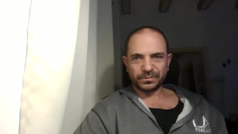 Snapshot of emmagold123 chatting on 02-17-26, 04:31 Ariel online show from 02-17-26, 04:31