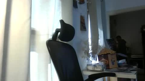 Snapshot of emmagold123 chatting on 03-07-26, 07:38 Ariel online show from 03-07-26, 07:38