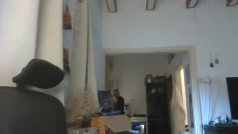 Snapshot of emmagold123 chatting on 03-14-26, 05:02 Ariel online show from 03-14-26, 05:02