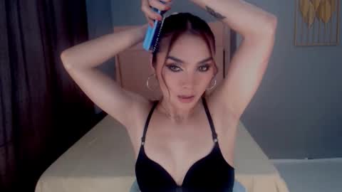 Snapshot of emmahardcockts chatting on 01-09-26, 02:25 Emma online show from 01-09-26, 02:25