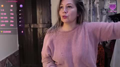 Snapshot of emmahenderson chatting on 02-21-25, 10:26 Andrea online show from 02-21-25, 10:26