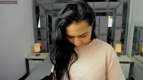 EMMA HILL online show from 03-12-26, 11:05