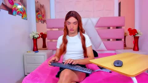 Emma Hilton online show from 05-13-26, 02:03