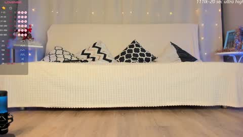 emmahotvibe online show from 01-01-25, 07:20