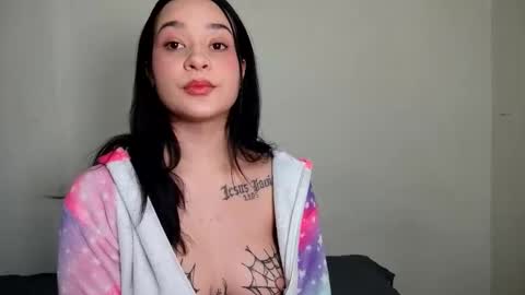 Snapshot of emmajohanson chatting on 03-21-26, 09:51 emmajohanson online show from 03-21-26, 09:51