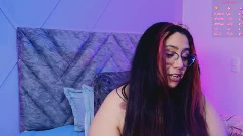  Emma  online show from 10-12-25, 03:38