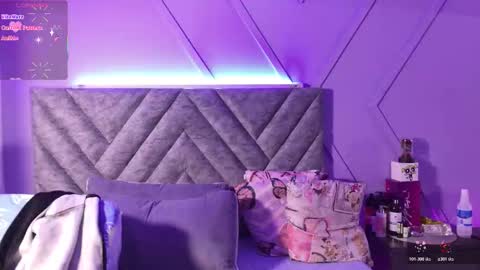  Emma  online show from 11-30-25, 04:05