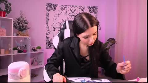 Emma online show from 12-27-24, 06:46