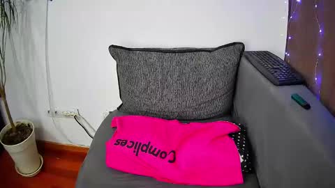 emmakros online show from 03-01-25, 03:49