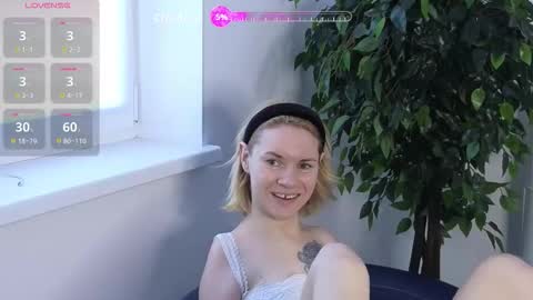 Emma online show from 10-14-25, 09:21