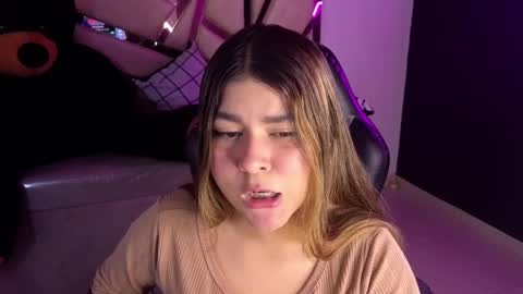 Emma online show from 02-21-25, 04:48