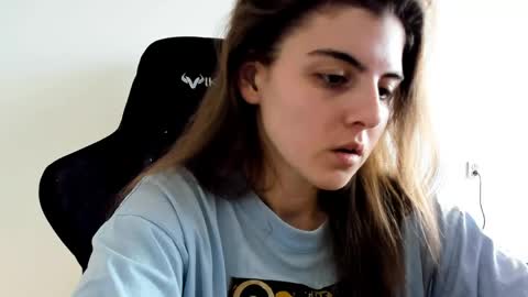 Emma online show from 04-15-26, 08:32