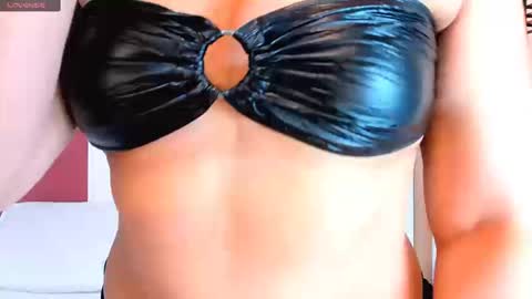 emmanaughty_ online show from 12-19-25, 09:33