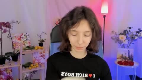 Snapshot of emmanuellbrown chatting on 12-23-25, 10:13 emmanuellbrown online show from 12-23-25, 10:13