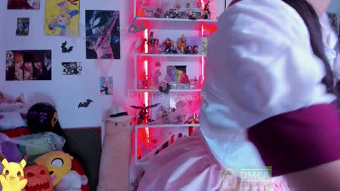 Emma online show from 10-10-25, 06:29