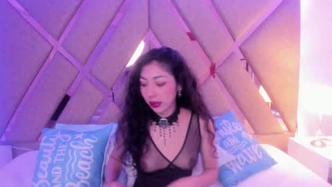 Emma online show from 09-25-25, 01:48