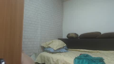 emmasquirt69 online show from 04-28-26, 06:07