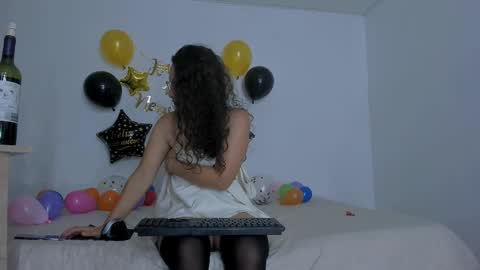 Emma Torres online show from 12-30-24, 10:23