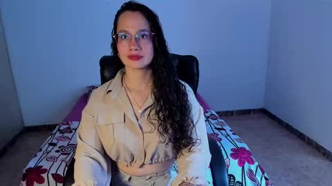 Emma Torres online show from 03-01-25, 09:59