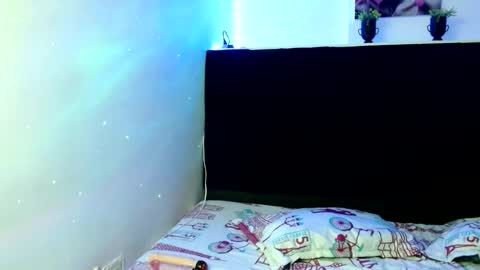 Snapshot of emmatower chatting on 09-27-25, 07:19 emmatower online show from 09-27-25, 07:19