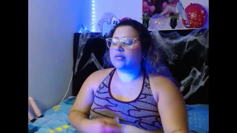 Snapshot of emmatower chatting on 10-09-25, 07:34 emmatower online show from 10-09-25, 07:34