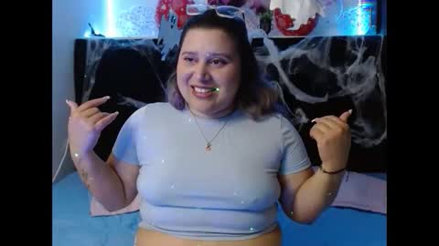 Snapshot of emmatower chatting on 10-15-25, 07:47 emmatower online show from 10-15-25, 07:47