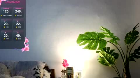 Snapshot of emmavayne chatting on 06-06-26, 07:07 Emma online show from 06-06-26, 07:07