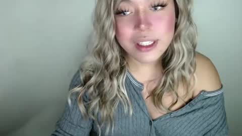 Snapshot of emmawatsoons chatting on 09-27-25, 10:59 YourDreamGirl Emma  online show from 09-27-25, 10:59
