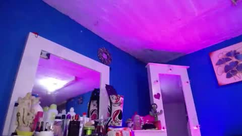 Emma  online show from 11-21-25, 02:49