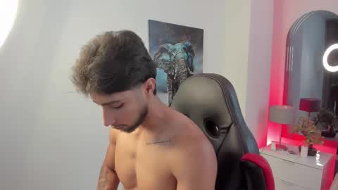 Emmet online show from 09-11-25, 01:55