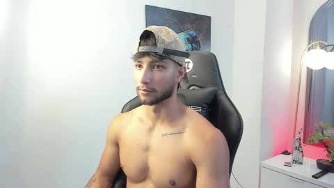 Emmet online show from 09-25-25, 02:21