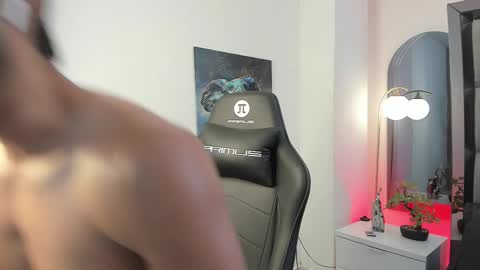 Emmet online show from 09-29-25, 02:22