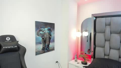 Emmet online show from 10-03-25, 03:09