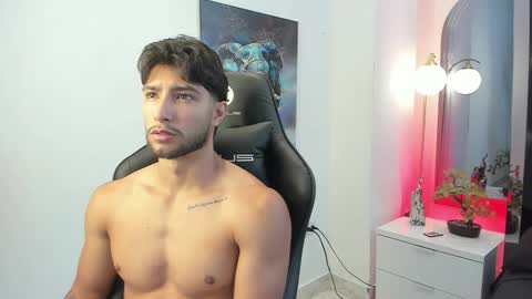 Emmet online show from 10-06-25, 04:59