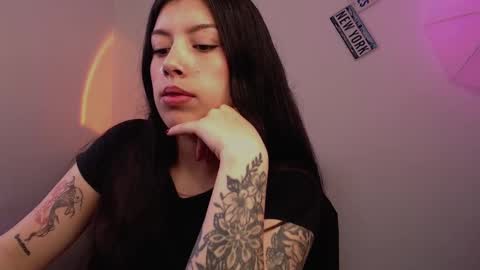 Snapshot of emmi_0 chatting on 02-26-25, 08:44 Emily  Independent model online show from 02-26-25, 08:44