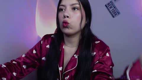 Snapshot of emmi_0 chatting on 03-11-25, 12:00 Emily  Independent model online show from 03-11-25, 12:00