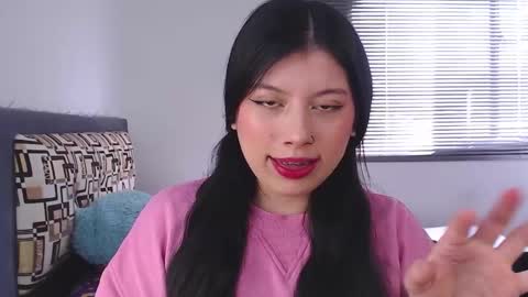 Snapshot of emmi_0 chatting on 10-05-25, 01:42 Emily  Independent model online show from 10-05-25, 01:42