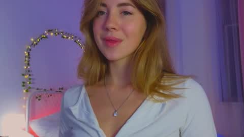 Snapshot of emmi_rosee chatting on 01-21-25, 12:39 Miss Emmi online show from 01-21-25, 12:39