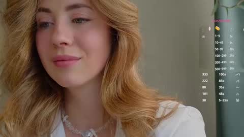 Snapshot of emmi_rosee chatting on 02-20-25, 12:36 Miss Emmi online show from 02-20-25, 12:36