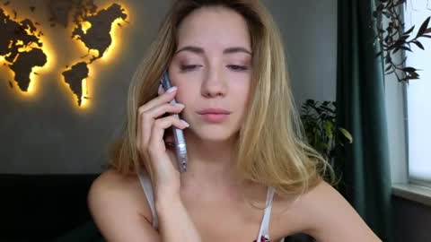 Miss Emmi online show from 04-28-26, 09:36