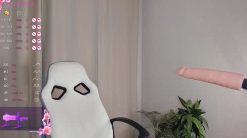 Emmi online show from 01-19-25, 05:48