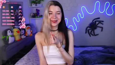 emmie_everly online show from 04-30-26, 07:53